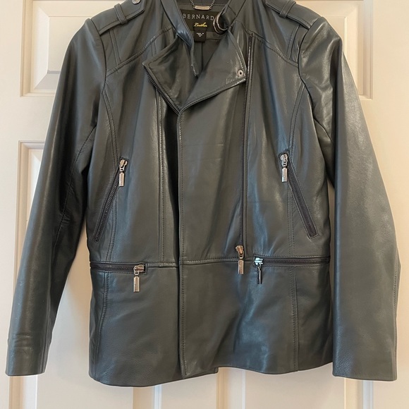 Bernardo Dark Green Grayish Soft Leather Jacket Size XS.  EUC. - Picture 9 of 11